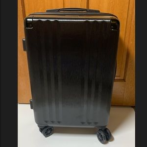CALPAK AMBEUR CARRY-ON LUGGAGE